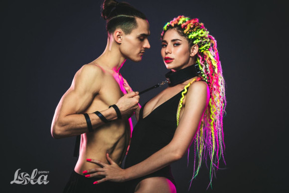 Черный ошейник Circus с поводком Черный ошейник Circus с поводком