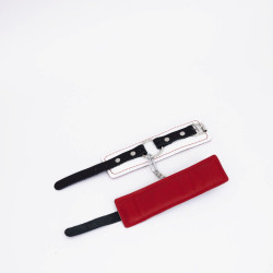 Бело-красные кожаные наручники