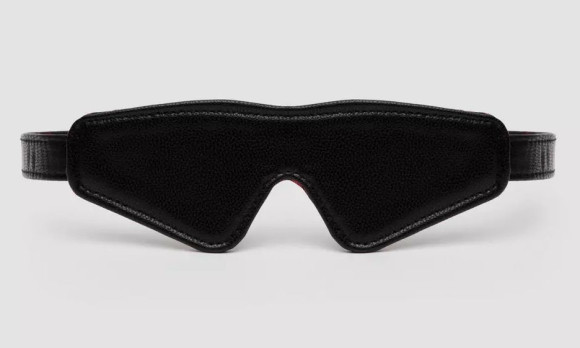 Двусторонняя красно-черная маска на глаза Reversible Faux Leather Blindfold Двусторонняя красно-черная маска на глаза Reversible Faux Leather Blindfold