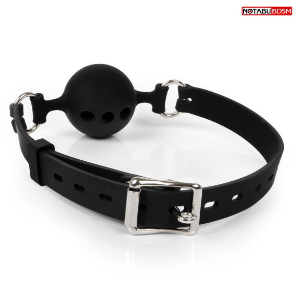 Черный силиконовый кляп-шарик с отверстиями на регулируемом ремешке Черный силиконовый кляп-шарик с отверстиями на регулируемом ремешке