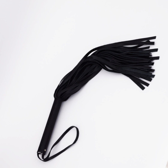 Черный кожаный флоггер - 45 см. Черный кожаный флоггер - 45 см.