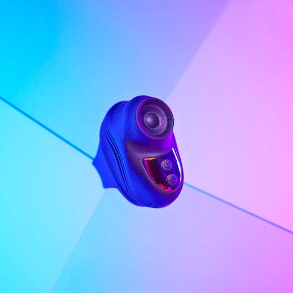 Синий клиторальный стимулятор на палец Kisscool Синий клиторальный стимулятор на палец Kisscool