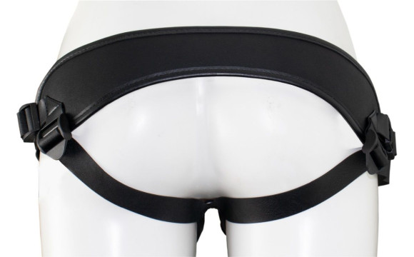 Пустотелый страпон Harness CLASSIC с бандажом - 19,5 см. Пустотелый страпон Harness CLASSIC с бандажом - 19,5 см.