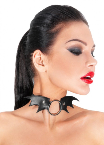 Черный чокер с кольцом Летучая мышь Черный чокер с кольцом Летучая мышь