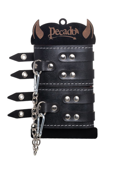 Черные кожаные оковы с двумя ремнями и красной подкладкой Черные кожаные оковы с двумя ремнями и красной подкладкой