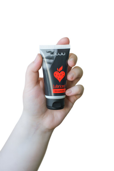Съедобный лубрикант JUJU Strawberry с ароматом клубники - 50 мл. Съедобный лубрикант JUJU Strawberry с ароматом клубники - 50 мл.
