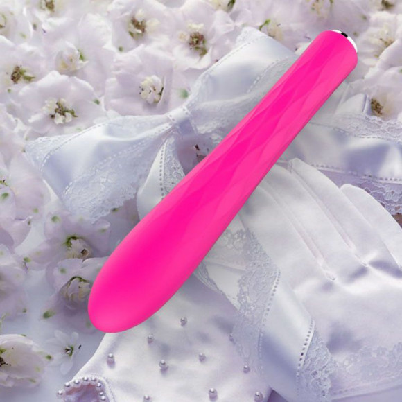 Металлический вибратор CiCi с силиконовой насадкой - 16,5 см.