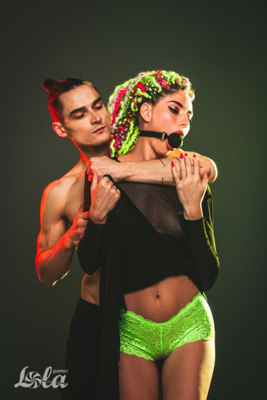 Черный кляп-шарик Charmer L Черный кляп-шарик Charmer L