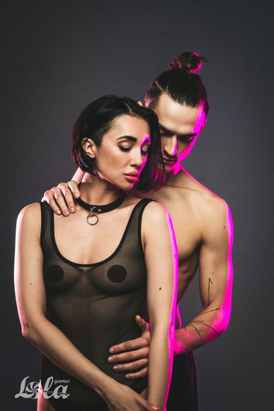 Черно-красный ошейник Cabaret Черно-красный ошейник Cabaret